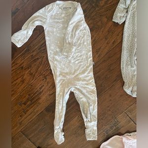 Gunamuna Bamboo Sleeper